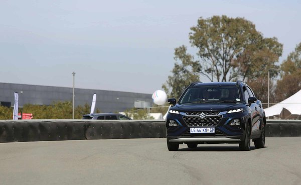 What's the Best Way to Enhance the Cooling Efficiency of a Nissan Altima with a Performance Radiator?