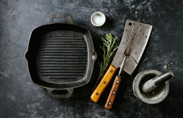 Experience the charm of renting a classic car in nice